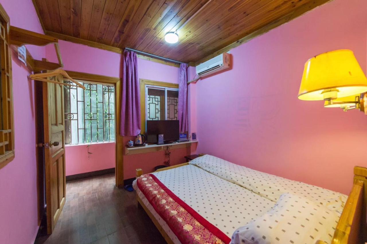老门客栈 Hotell Yangshuo Exteriör bild